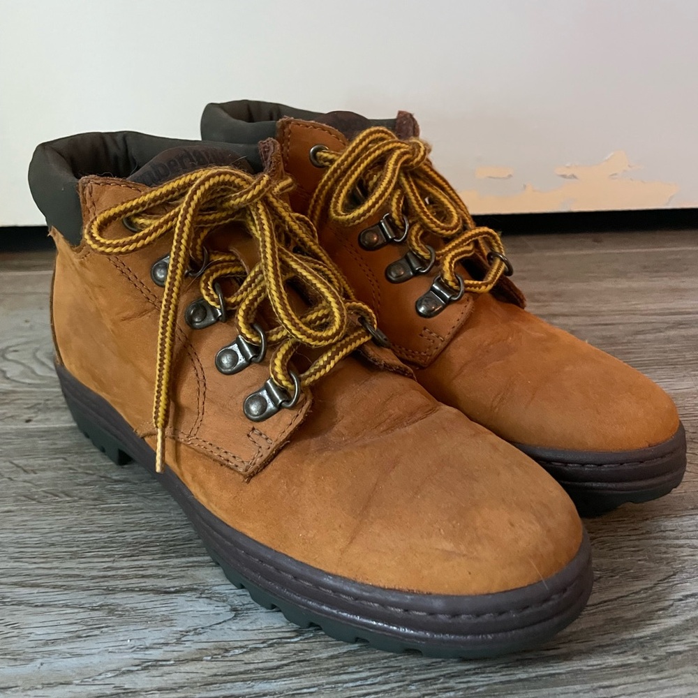 NWT Timberland Tan Leather Boots